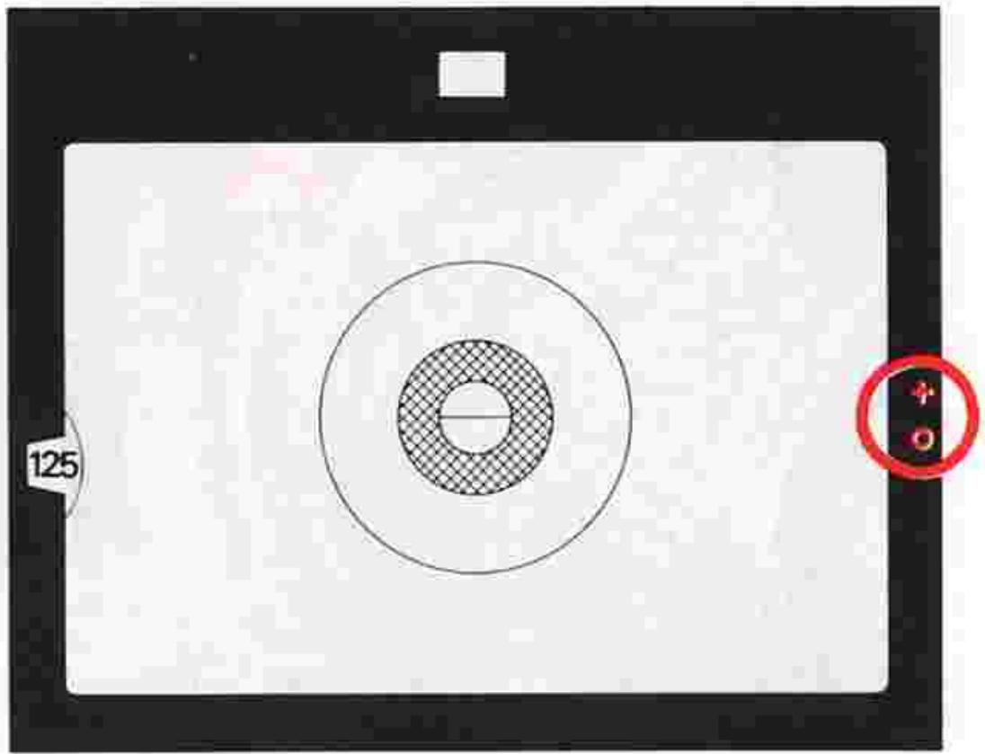 NIKON FM2 - Press the shutter release button lightly to switch the exposure meter on. - 1