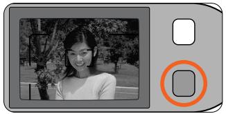NIKON LITE TOUCH ZOOM 120ED-QD - Center the autofocus frame mark on the main subject. - 1