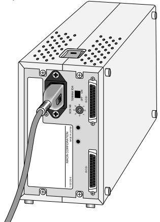 NIKON SUPER COOLSCAN LS2000 - Connexion du câble d'alimentation - 2
