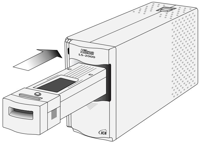NIKON SUPER COOLSCAN LS2000 - Utilisation de l'adaptateur pour film en bande (SA-20) - 1