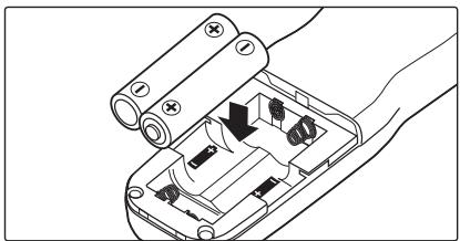 NIKON TELECOMMANDE FILAIRE MC-36 - Inserting Batteries - 1