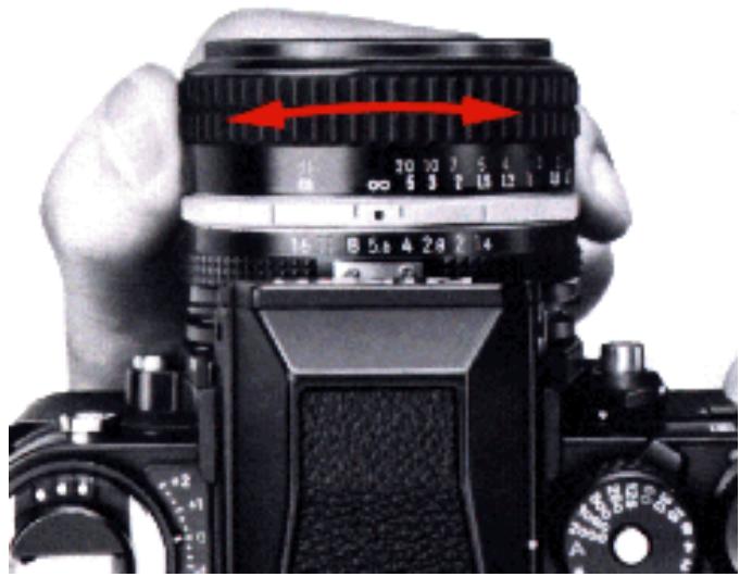 NIKON F3 - Hold the camera steady. - 1