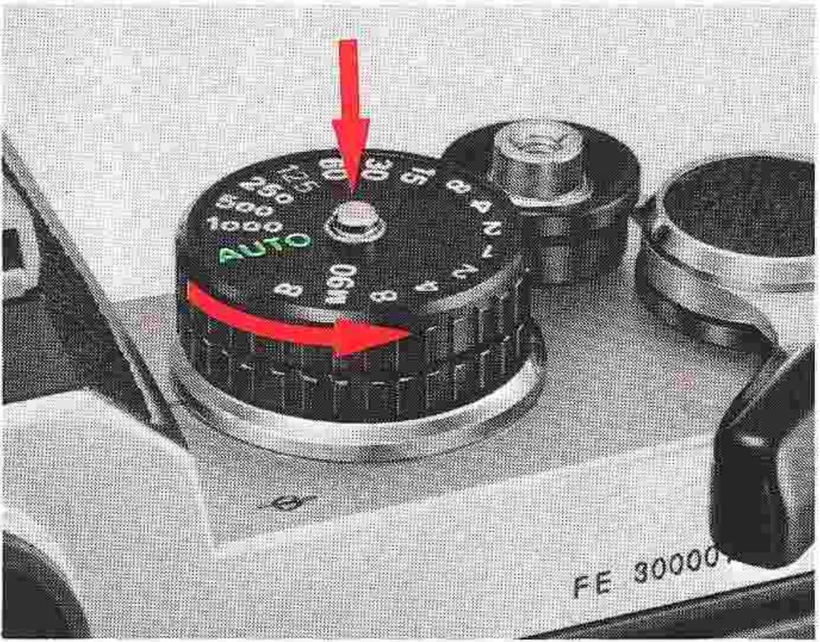 NIKON FE - Setting the Shutter Speed - 2