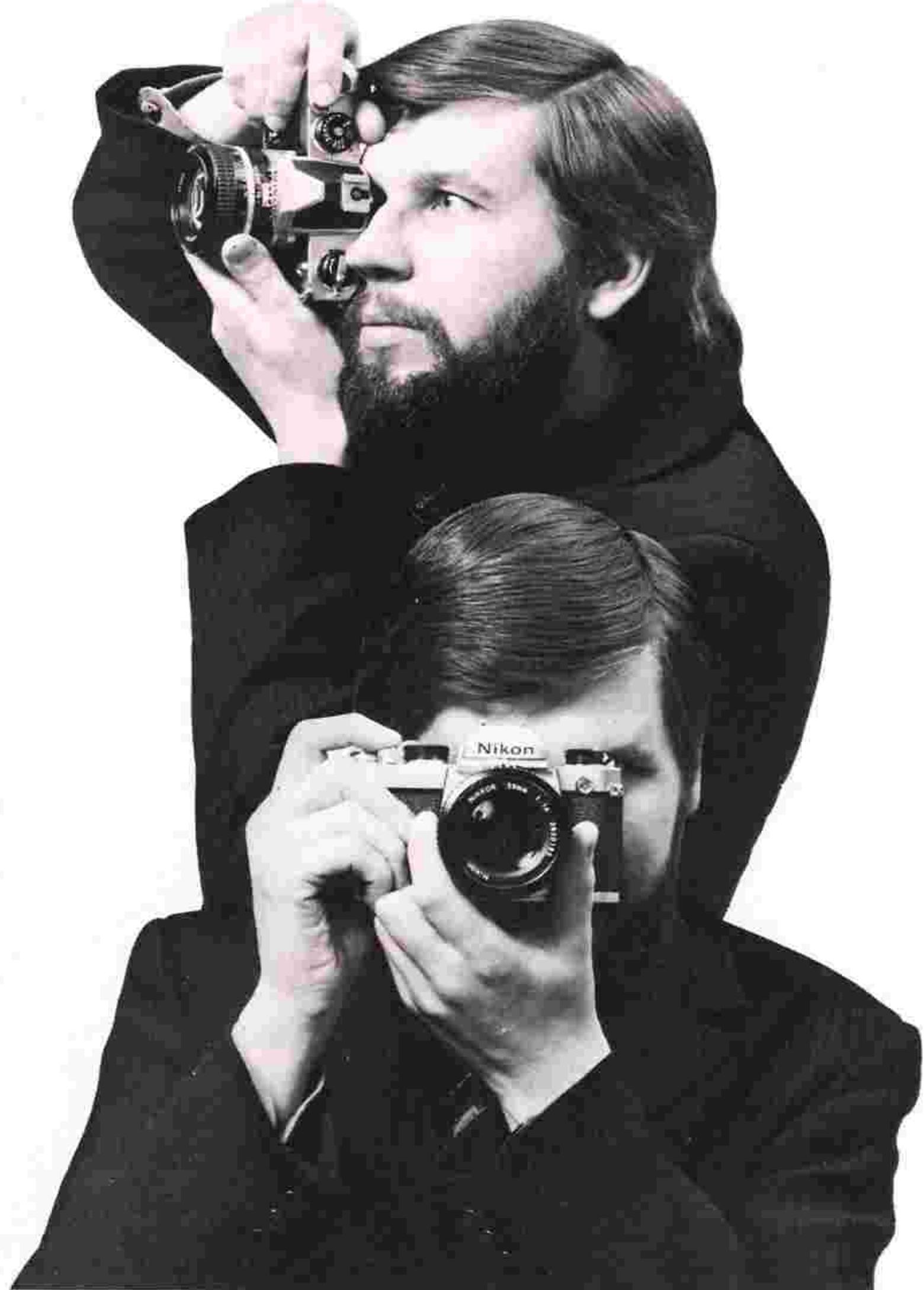 NIKON FM - HOLDING THE CAMERA - 1