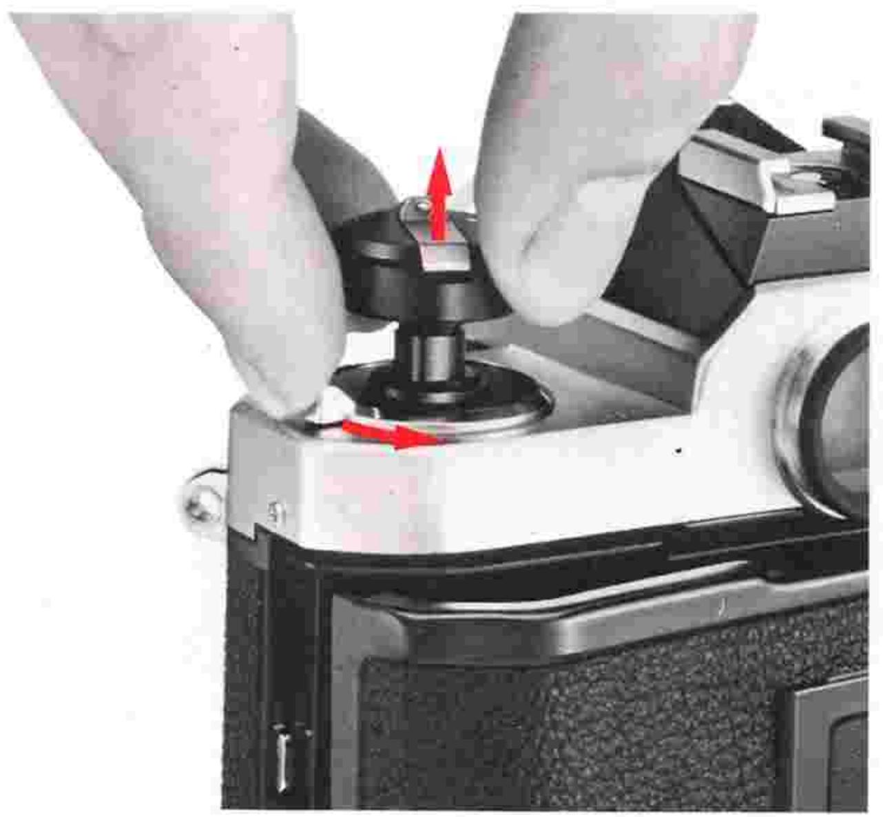 NIKON FM - Loading Film - 1