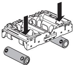 NIKON MB-D80 - De batterijen verwijderen - 1