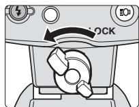 NIKON SU-800 - Mounting Foot lock lever - 2