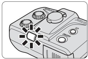 NIKON SU-800 - Installing batteries in the SB-R200. - 3