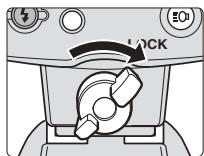 NIKON SU-800 - Mounting Foot lock lever - 1
