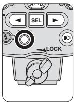 NIKON SU-800 - Compose a picture and shoot with flash. - 1
