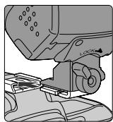 NIKON SB-50DX - Attaching the SB-50DX to the Camera - 4