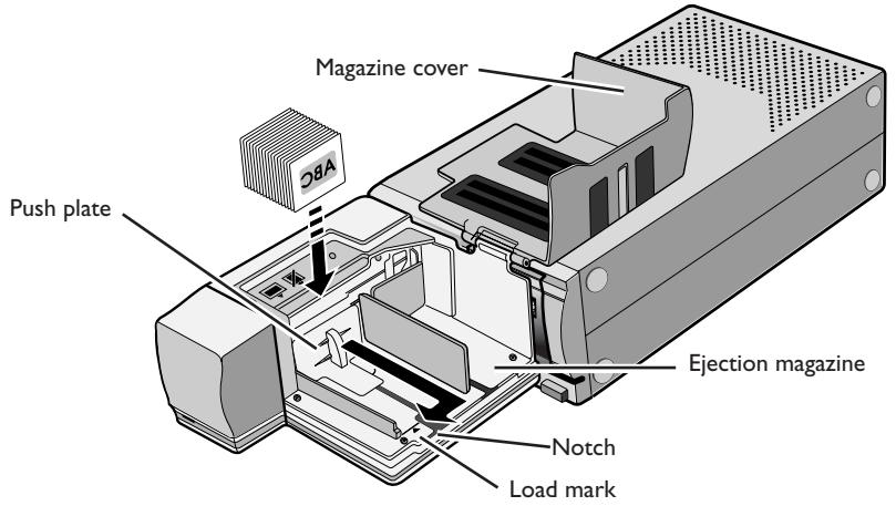 NIKON SF-200S - Loading the feeder - 1