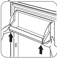 FAURE FBB7294 - Positioning the door shelves - 1