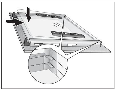 AEG-ELECTROLUX E4105-5-M - Inserting the oven door glass - 2