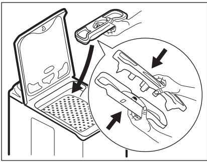 AEG-ELECTROLUX EWT0662TDW - Cleaning the detergent dispenser - 3