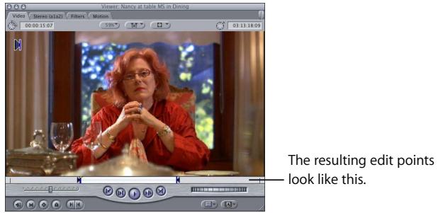 APPLE FINAL CUT PRO 5 - Example: Simple Edit in the Viewer and a Split Edit in the Canvas - 1