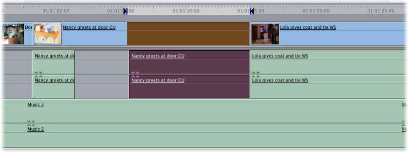 APPLE FINAL CUT PRO 5 - Selecting a Vertical Range Between In and Out Points - 2