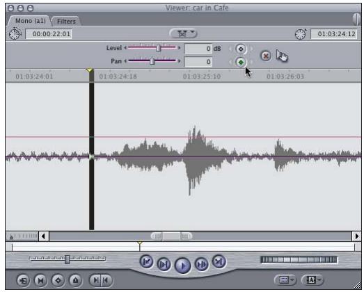 APPLE FINAL CUT PRO 5 - To set up a dynamic stereo pan using keyframes: - 2