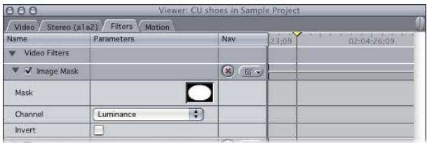 APPLE FINAL CUT PRO 5 - Example: Using the Image Mask and Mask Feather Filters - 4