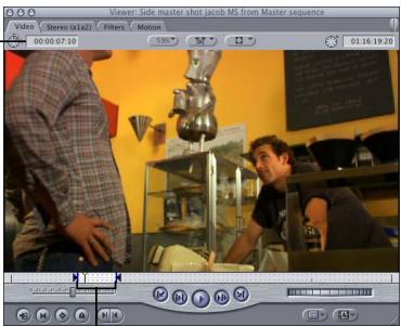 APPLE FINAL CUT PRO 5 - To perform a slip edit in the Viewer using the Slip tool: - 1