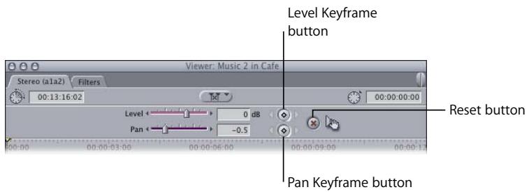 APPLE FINAL CUT PRO 5 - Creating, Modifying, and Deleting Keyframes in the Viewer - 1