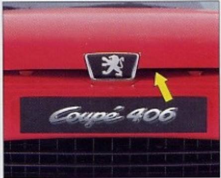 PEUGEOT 406 COUPEE - Verrouillage ou déverrouillage du coffre isolé des portes - 3