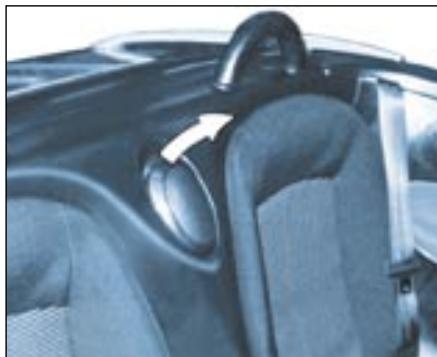 PEUGEOT 206 CC - Boite à GANTS - 1