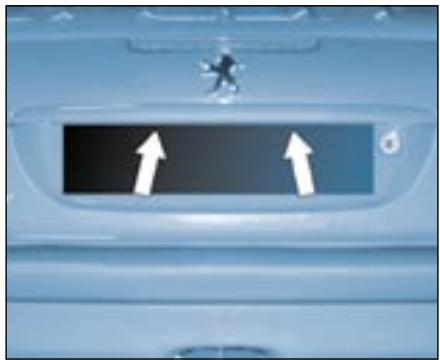 PEUGEOT 206 CC - Feu antibrouillard arrêté P21W - 1
