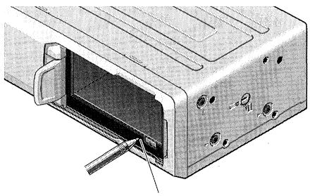 PIONEER CDX-P2050VN - Remarque: - 1
