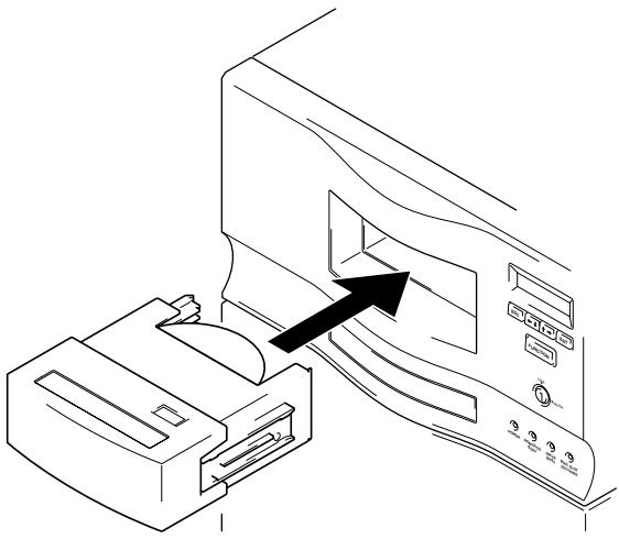 PIONEER DRM-7000 - 预先在 20 张超光盘箱内装入光盘后安装在换盘机中。 - 2