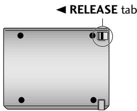 PIONEER PDV-LC20 - Detaching the battery pack - 1