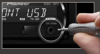 PIONEER TS-Q131C - FRONT AUX-IN - 1