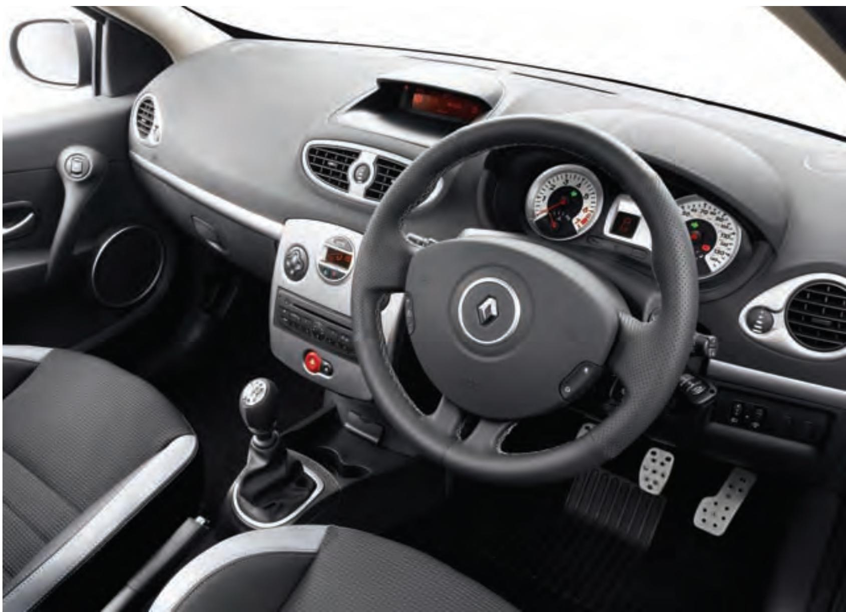RENAULT CLIO GT - PRIVILEGE - 1