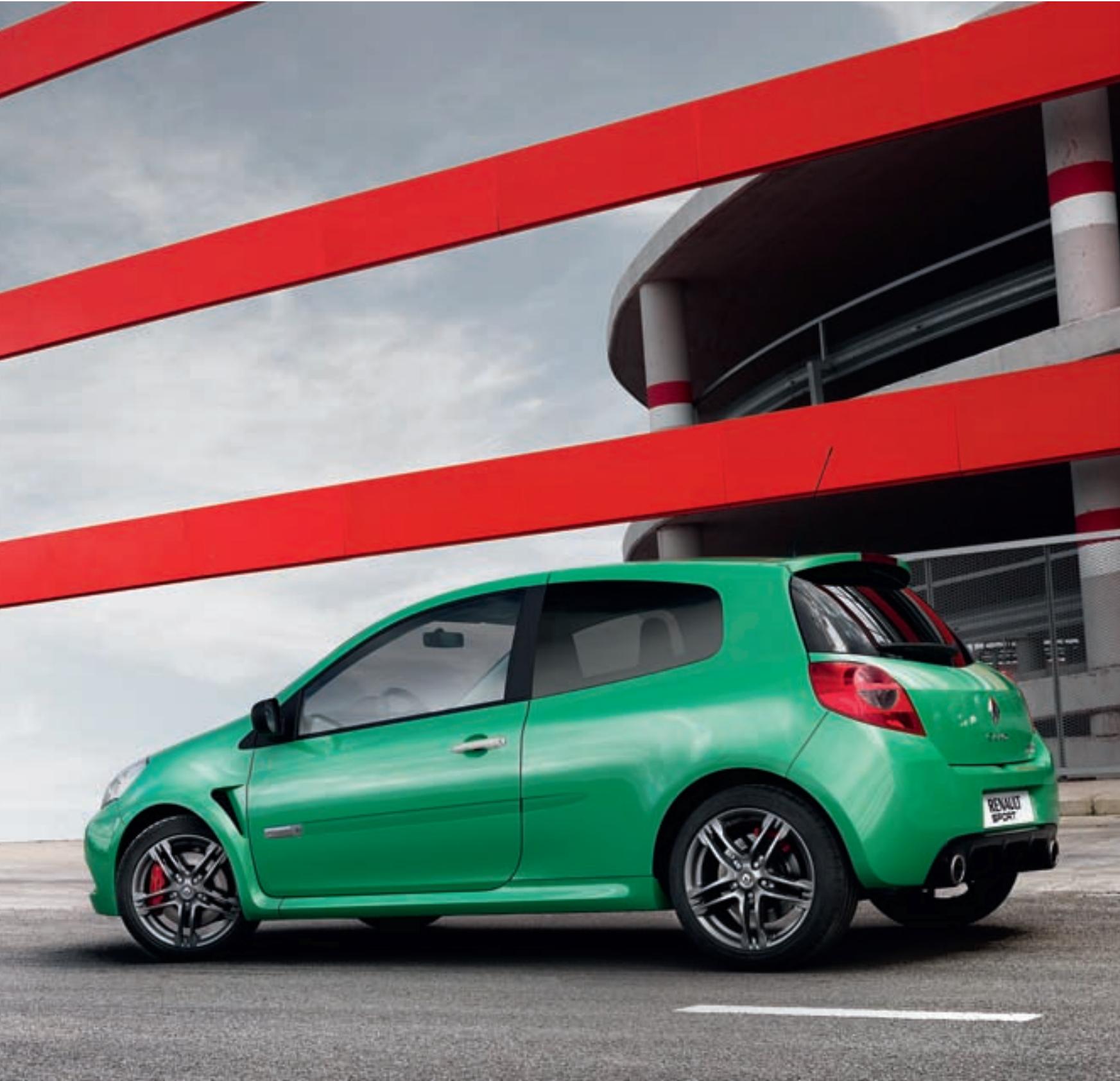 RENAULT CLIO SPORT - Sportivité maximale RENDRE plus extrême le plaisir. - 4