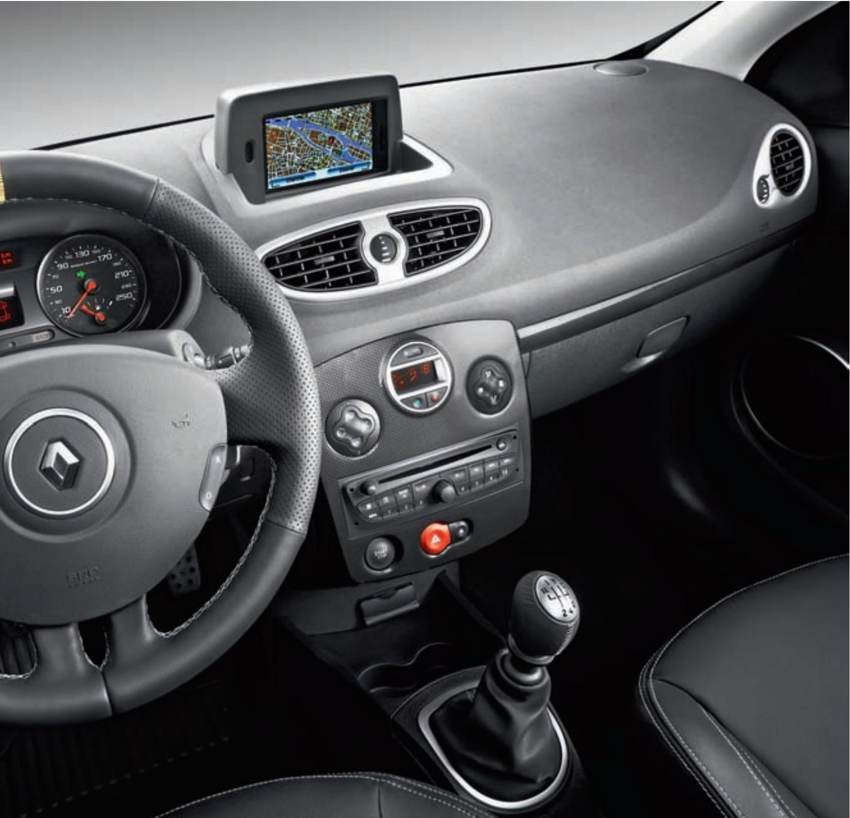 RENAULT CLIO SPORT - Élégance sportive séduire par l'exception. - 4