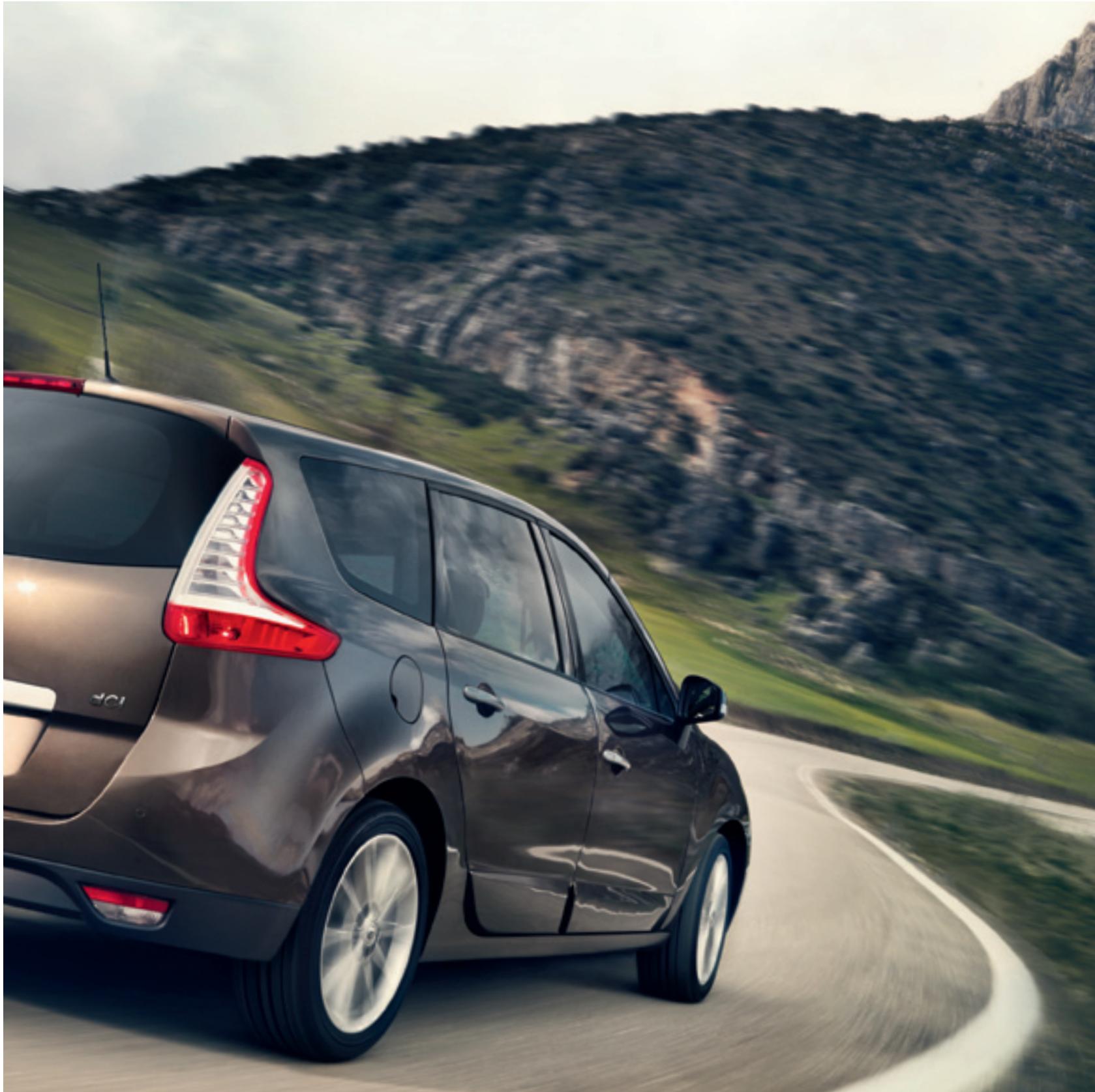RENAULT GRAND SCENIC - Des rangements pour tous - 17