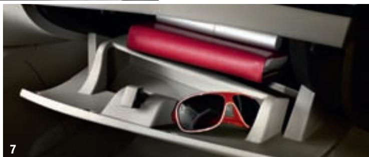 RENAULT MEGANE ESTATE - Rangement en console centrale - 2