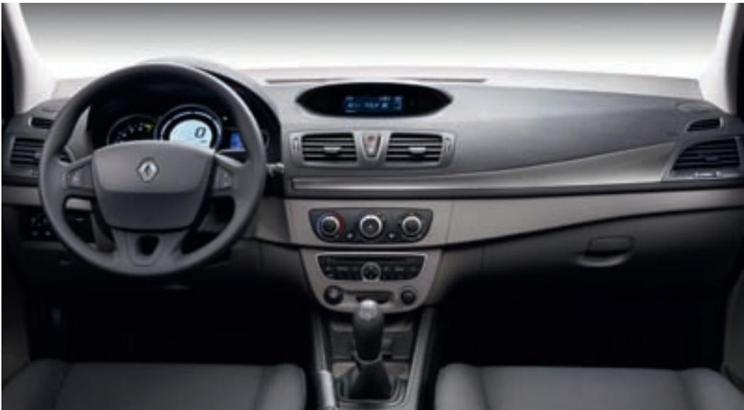 RENAULT MEGANE BERLINE - COFFRE & rangement - 5