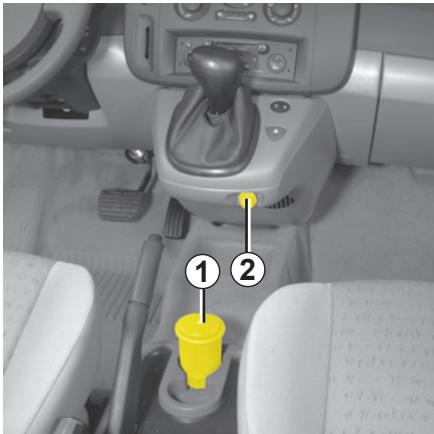 RENAULT SCENIC II - CENDRIER - ALLUME-CIGARES - 1