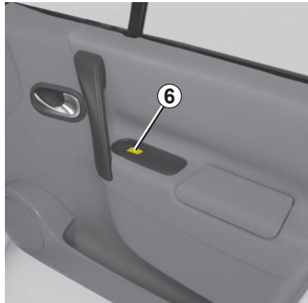 RENAULT SCENIC II - Place conducteur - 1