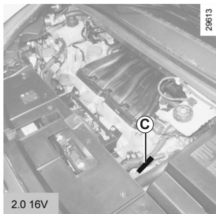 RENAULT SCENIC III - PLAQUES D'IDENTIFICATION MOTEUR (1/2) - 3