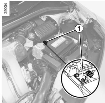 RENAULT CLIO 3 2012 - Starting the vehicle using the battery from another vehicle - 1