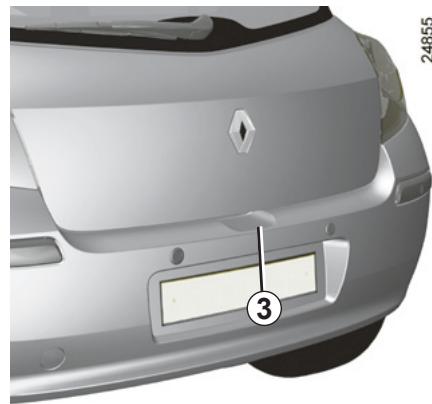 RENAULT CLIO 3 2012 - Unlocking the doors and tailgate - 1