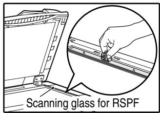 SAGEM MF 9325 - Nettoyage de la vitre de numérisation du RSPF (uniquement lorsqu'un RSPF est installé) - 2
