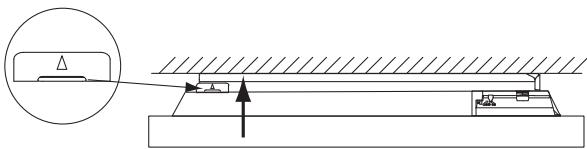 SAUTER PERLE - 5/Verrouiller le panneau rayonnant sur la patte d'accrochage - 4
