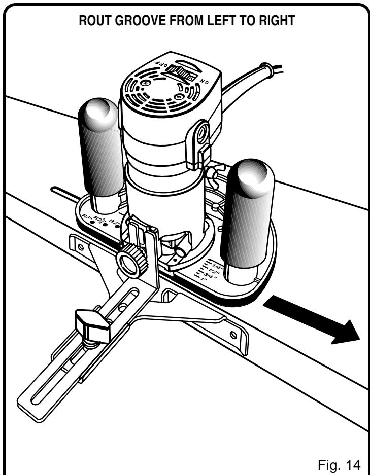 RYOBI TR31 - ROUTING GROOVES PARALLEL TO AN EDGE - 1