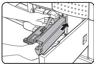 SHARP AR-M451 - Insérez la nouvelle cartouche de toner. - 1