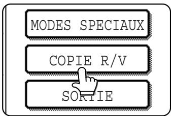 SHARP AR-M451 - Appuyez sur la touche [COPIE R/V]. - 1