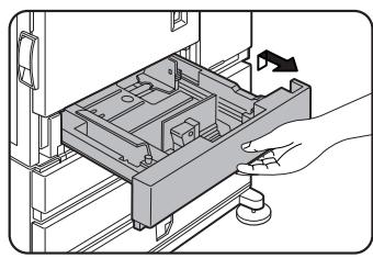 SHARP AR-M451 - Sortez le magasin papier 1. - 1