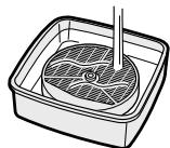 SHARP KC-840E - Spülen Sie den Luftbefeuchtungsfilter einige Male mit lauwarmem Wasser ab, um sämtliche Reinigungsmittel-Rückstände zu beseitigen. - 1